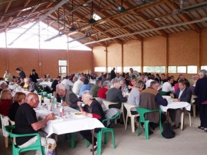 Plus de 150 convives ont pris part au 1er repas villageois de la commune