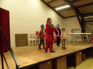 Le cirque Piccolino a proposé un très beau spectacle aux enfants à l'occasion de l'arbre de Noël
